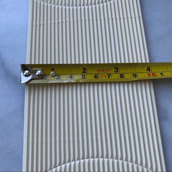 50 Creamy Ivory Textured Pillow Favor Box - Picture 5 of 10